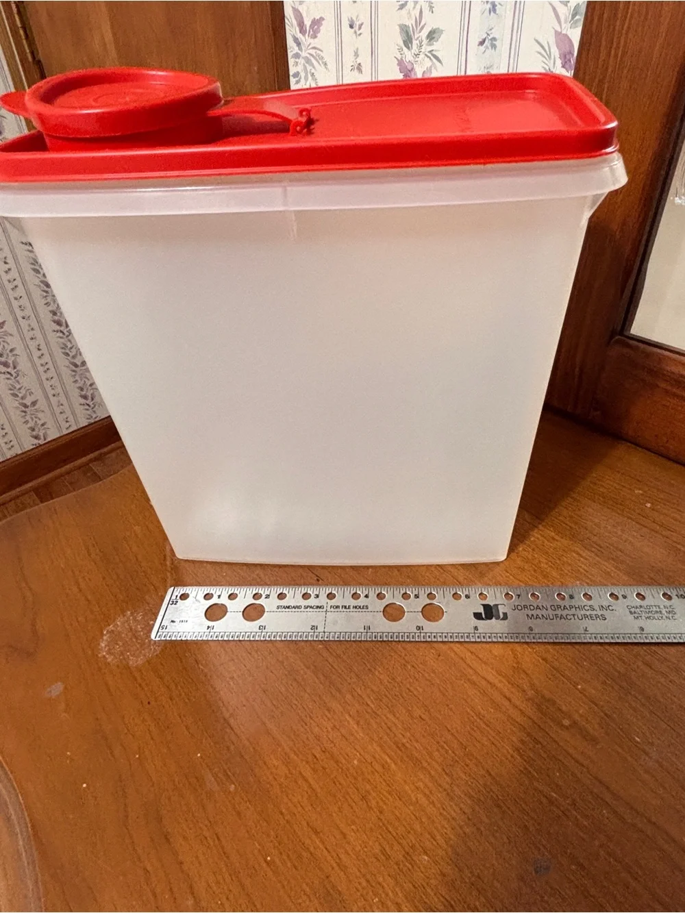 Tupperware Red Lid Clear Dry Food Storage Container